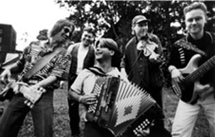 Steve Riley and the Mamou Playboys